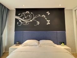 XIN HUA JING INTERNATIONAL HOTEL(california)