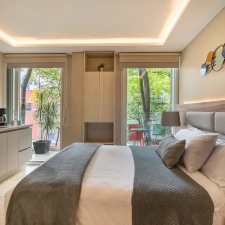 TO BE SUITES