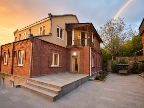 Spacious Forest Guesthouse in Vanadzor - Homestays