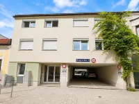 Modern Holiday Apartment Free Parking 1-4 Guests - Holiday Apartments
