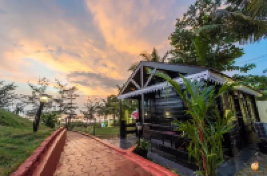 Timber Tide Beach Cottages By Green Concept