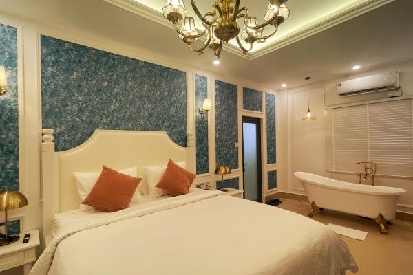 A In Hotel 5_2