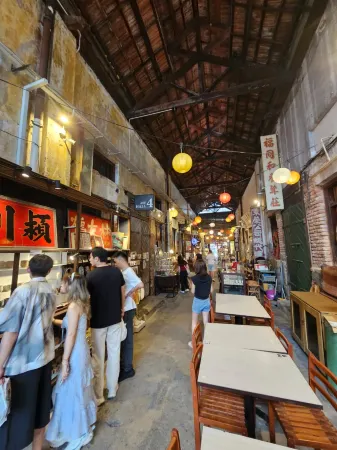 Room @ Weld Quay Georgetown Отели рядом с достопримечательностью «Hean Boo Thean Temple»