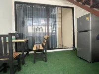MooN Pīti Các khách sạn gần Trường Debsirin