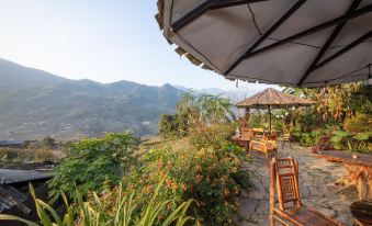 Hmong Sister House and Trekking