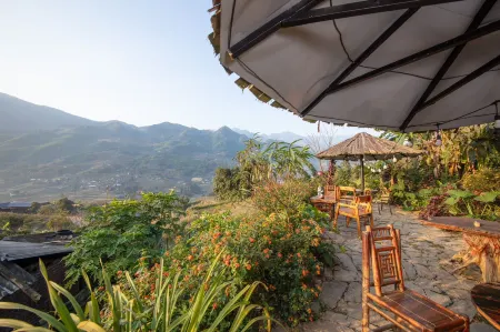 Hmong Sister House and Trekking