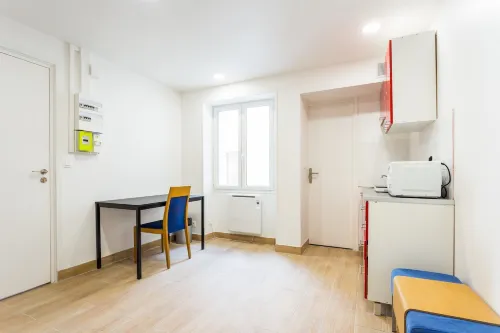 Cosy studio - 2P - proche Paris Hotels in Malakoff
