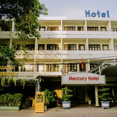 KHÁCH SẠN MERCURY Các khách sạn gần Trung tâm thương mại Lam Sơn Square