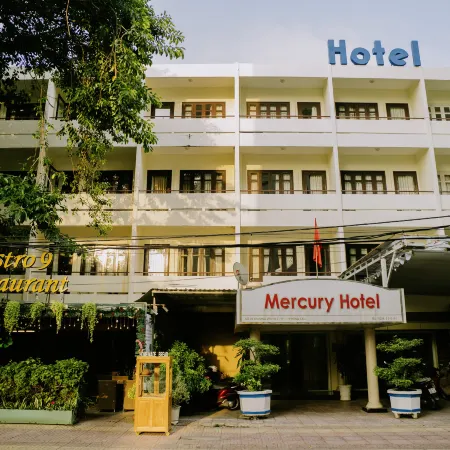 THE MERCURY HOTEL Отели рядом с достопримечательностью «Пляж Фронт-Бич»