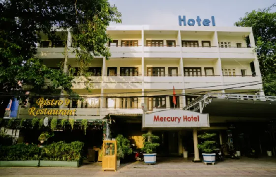 THE MERCURY HOTEL Hotels near شاطئ فرونت (Front Beach)