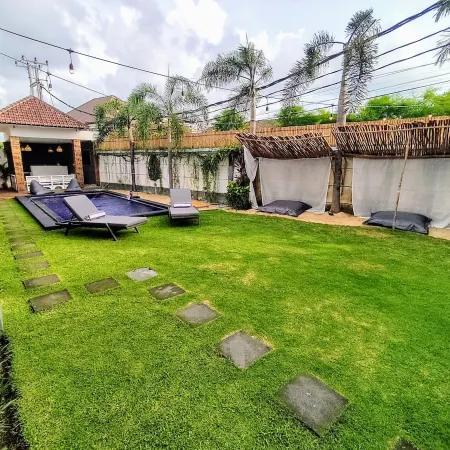 PLAYA KARMA Guest House