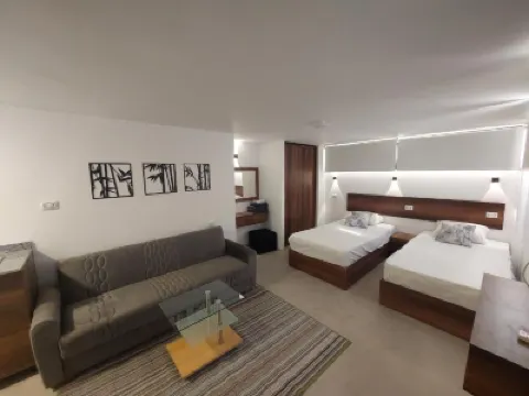 索拉酒店 赫爾格達 鄰近沙漠探險的酒店