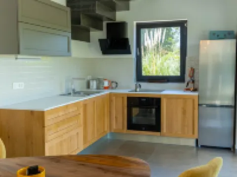 Villa Zen: Spacious Istrian Villa with Private Pool – Perfect for Families, Steps from the Sea Hotels in Vabriga