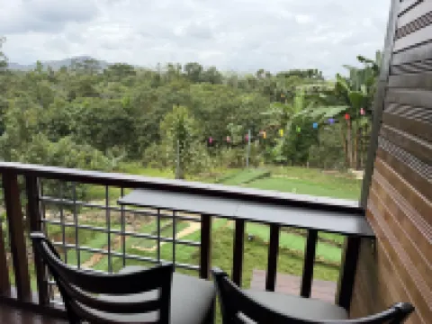 Par 2 Village Hotel di Setiu