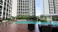 Apt 2BR Chadstone Exclusive,cozy,w/pool,wifi by LS