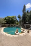Glory Moon Resort - مسبح خاص