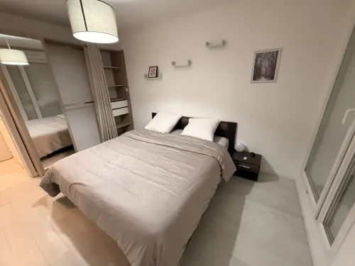 Elegant Massy Apartment near Paris and TGV/RER with 2 Parking Spaces