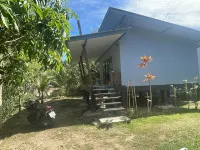 Canal hut 2 Chaloklum 查洛兰海滩附近的飯店