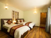 Hotel Harmony Bistro Ξενοδοχεία στην πόλη Lalitpur