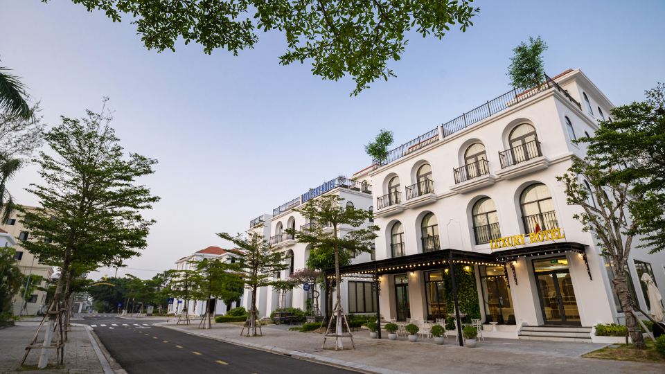 Tra Co Luxury Hotel
