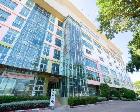 薩萬艾特克酒店 沙灣拿吉酒店