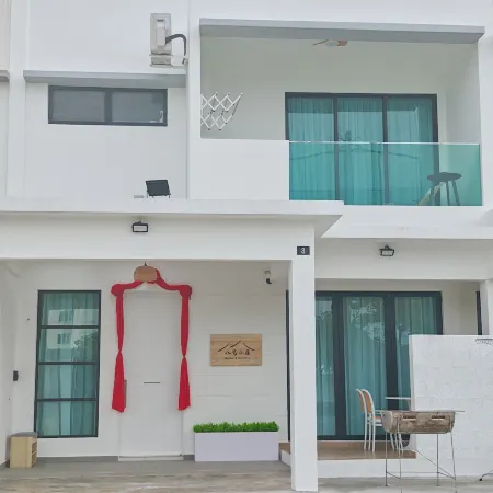 No 8 Homestay