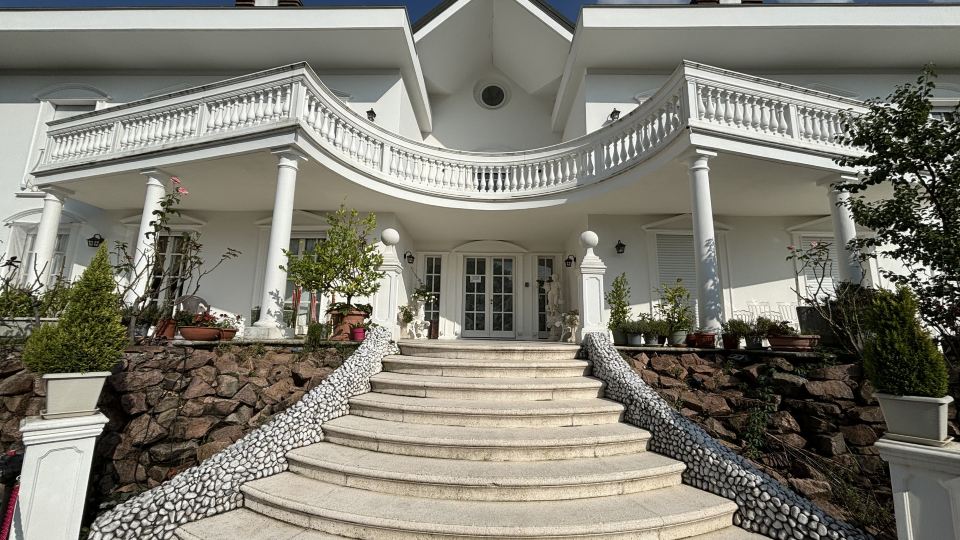 White House