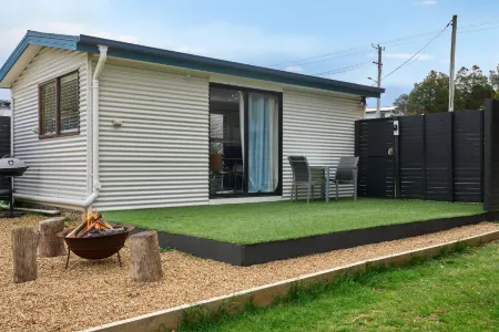 The Baby Penguin Отели в г. Бичено