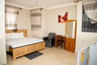 Wanzy Guest House - Parkplatz