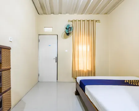 Hotel O Kencana Homestay Syariah Near Masjid AL-BAROKAH Kanyuran パンダンのホテル