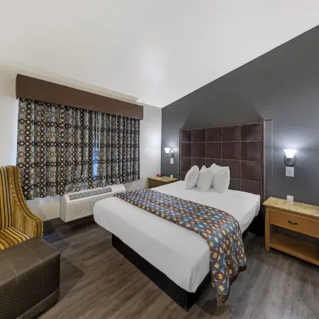 Anaheim Discovery Inn and Suites
