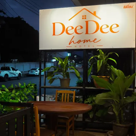 Deedee Home Hotel