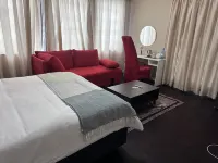 Sparrows Guest House Lambton - parking