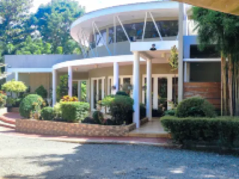 RedDoorz @ Alejandros Suites & Venue Hoteles en Bukidnon