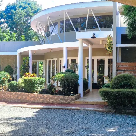 Alejandros Suites & Venue