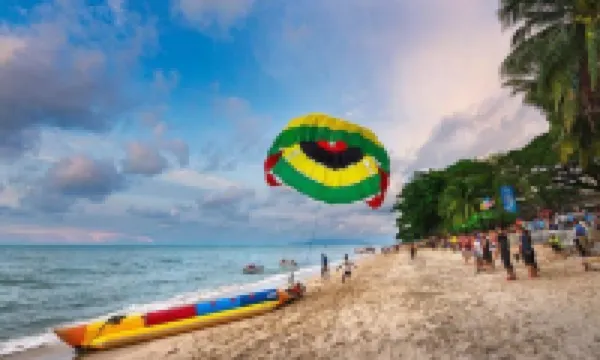 Batu Ferringhi Luxury Seaview Suite - 3Br 巴都丁宜酒店