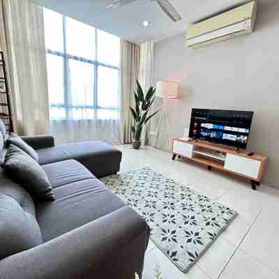 Cozy house with 2 Parking in Bandar Kinrara Others