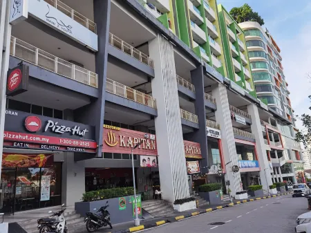 Setia Tri-Suite(7) by Homey Planet Отели рядом с достопримечательностью «Setia SPICE Convention Centre»