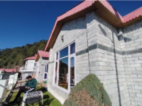 Village Live In Resort, Chail Hotels in Chail