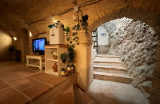 Suite Cueva Romana