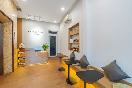 Cherry Bean Hotel Night Market