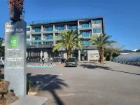 the bluejeju Hotels near Soesokkak