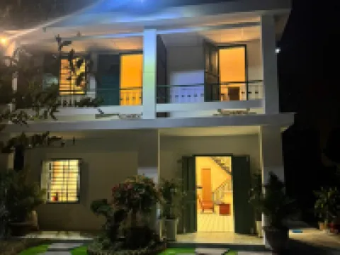 Gác Homestay Phan Thiết Các khách sạn gần Thi House