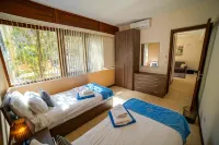 GetawayNpetto - 2 bedrooms (sleeps 4 +2 kids) Fort Chambray Ghajnsielem village
