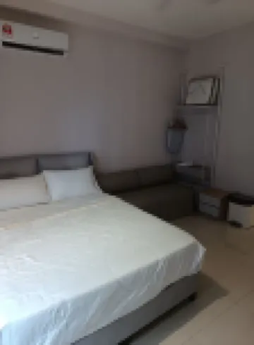 Trellis Residences (5 min to RTS and CIQ)