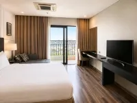 Luxury Hotel Da Nang - Bay Views & 24K Infinity Pool - spa