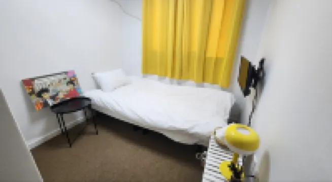 สเปซ เกสต์เฮาส์