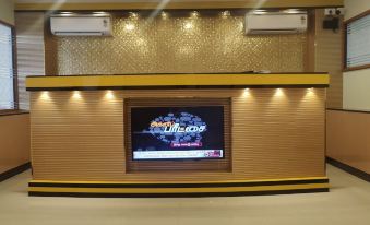 Nandhavanam A Business Class Residency