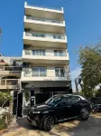 Luxe 8 Stayz Service Apartments Hotels in 