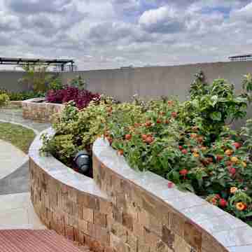 Modern 1Br, Queen, Gym, Pool,Central in Kileleshwa Hotel Exterior